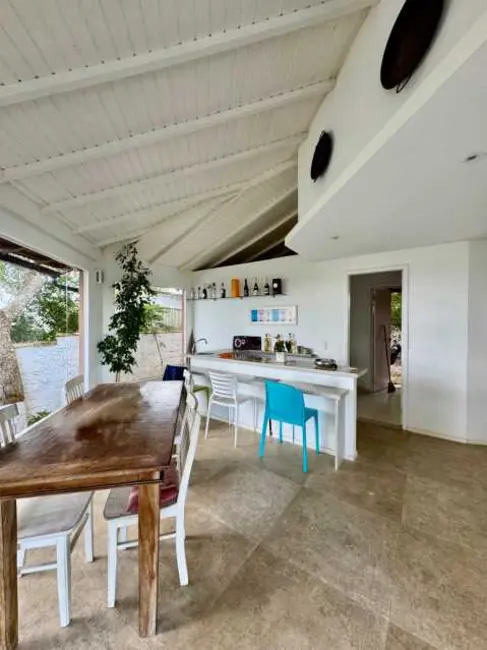 Casa com 5 quartos à venda, 200m2 em Armacao Dos Buzios - RJ - imagem 7 Foto 7 de Casa com 5 quartos à venda, 200m2 em Armacao Dos Buzios - RJ