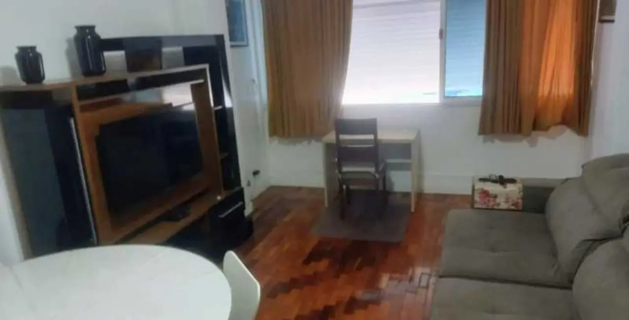 Foto 3 de Apartamento com 2 quartos para alugar, 75m2 em Rio De Janeiro - RJ