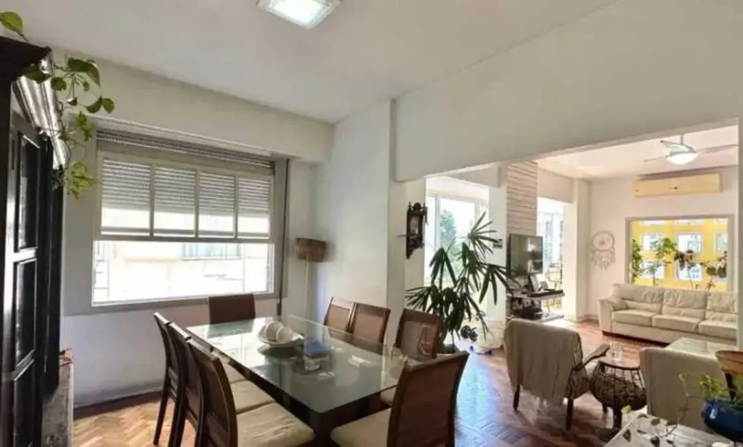Apartamento com 4 quartos à venda, 132m2 em Rio De Janeiro - RJ - imagem 5 Foto 5 de Apartamento com 4 quartos à venda, 132m2 em Rio De Janeiro - RJ
