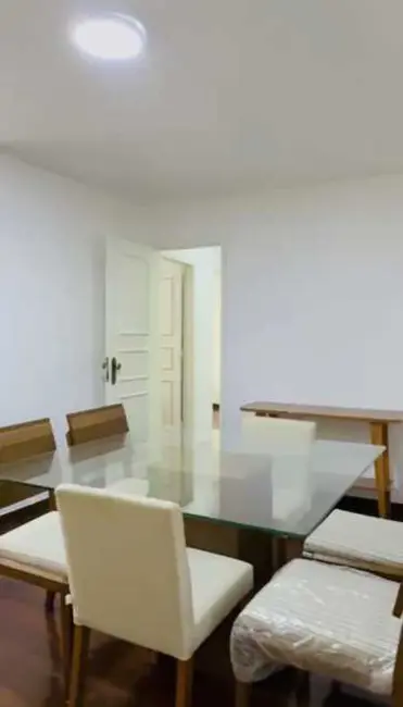 Foto 3 de Apartamento com 3 quartos para alugar, 98m2 em Rio De Janeiro - RJ