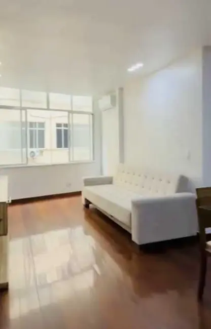 Foto 2 de Apartamento com 3 quartos para alugar, 98m2 em Rio De Janeiro - RJ