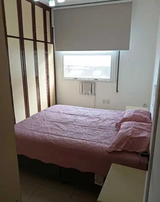 Foto 7 de Apartamento com 3 quartos para alugar, 110m2 em Rio De Janeiro - RJ