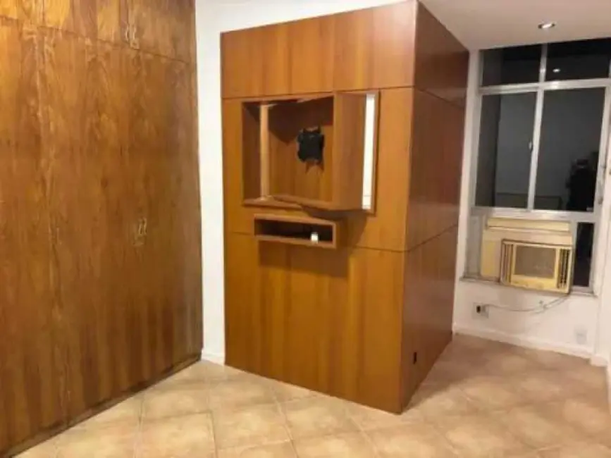 Foto 8 de Apartamento com 2 quartos para alugar, 70m2 em Rio De Janeiro - RJ