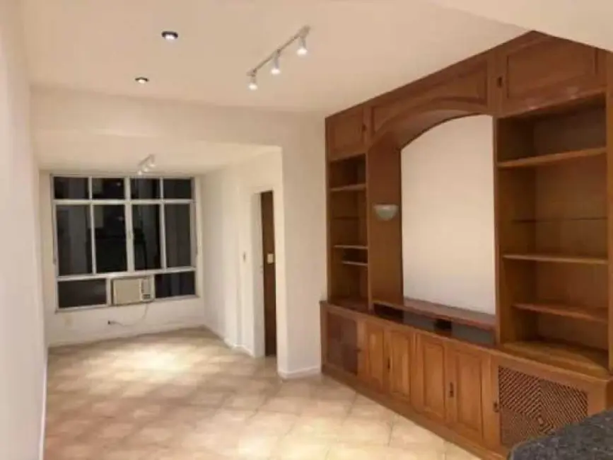 Foto 4 de Apartamento com 2 quartos para alugar, 70m2 em Rio De Janeiro - RJ