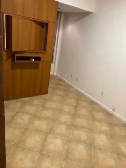 Foto 9 de Apartamento com 2 quartos para alugar, 70m2 em Rio De Janeiro - RJ