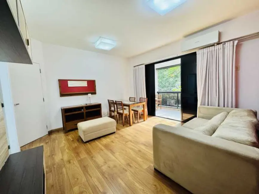 Apartamento com 3 quartos para alugar, 90m2 em Rio De Janeiro - RJ - imagem 4 Foto 4 de Apartamento com 3 quartos para alugar, 90m2 em Rio De Janeiro - RJ