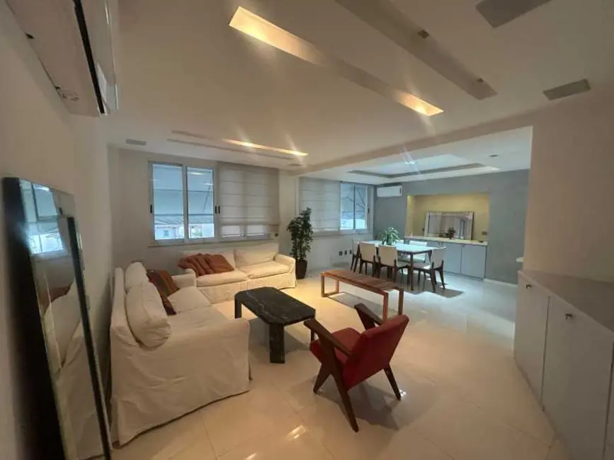 Apartamento com 3 quartos à venda, 109m2 em Rio De Janeiro - RJ - imagem 2 Foto 2 de Apartamento com 3 quartos à venda, 109m2 em Rio De Janeiro - RJ