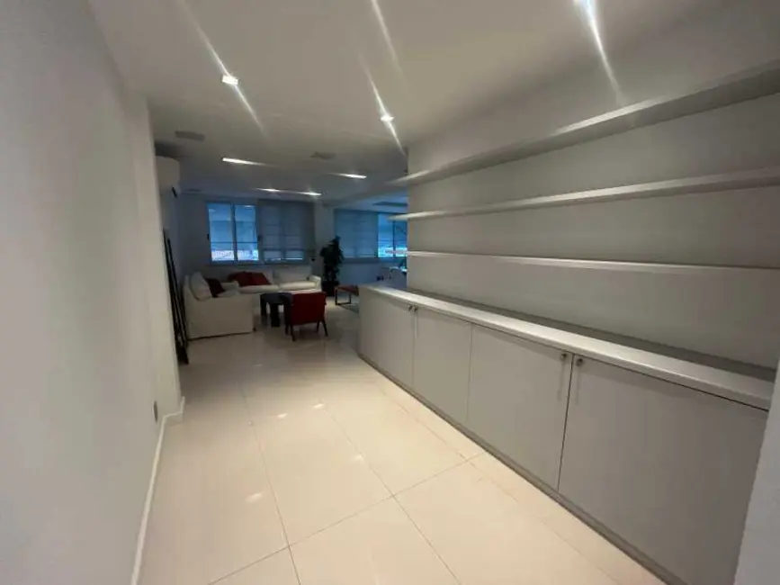 Apartamento com 3 quartos à venda, 109m2 em Rio De Janeiro - RJ - imagem 5 Foto 5 de Apartamento com 3 quartos à venda, 109m2 em Rio De Janeiro - RJ