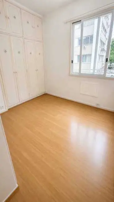 Foto 2 de Apartamento com 3 quartos à venda, 80m2 em Rio De Janeiro - RJ