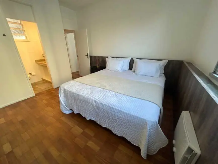 Apartamento com 3 quartos à venda e para alugar, 120m2 em Rio De Janeiro - RJ - imagem 8 Foto 8 de Apartamento com 3 quartos à venda e para alugar, 120m2 em Rio De Janeiro - RJ