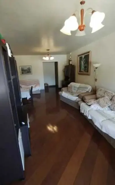 Apartamento com 3 quartos à venda, 130m2 em Teresopolis - RJ - imagem 3 Foto 3 de Apartamento com 3 quartos à venda, 130m2 em Teresopolis - RJ