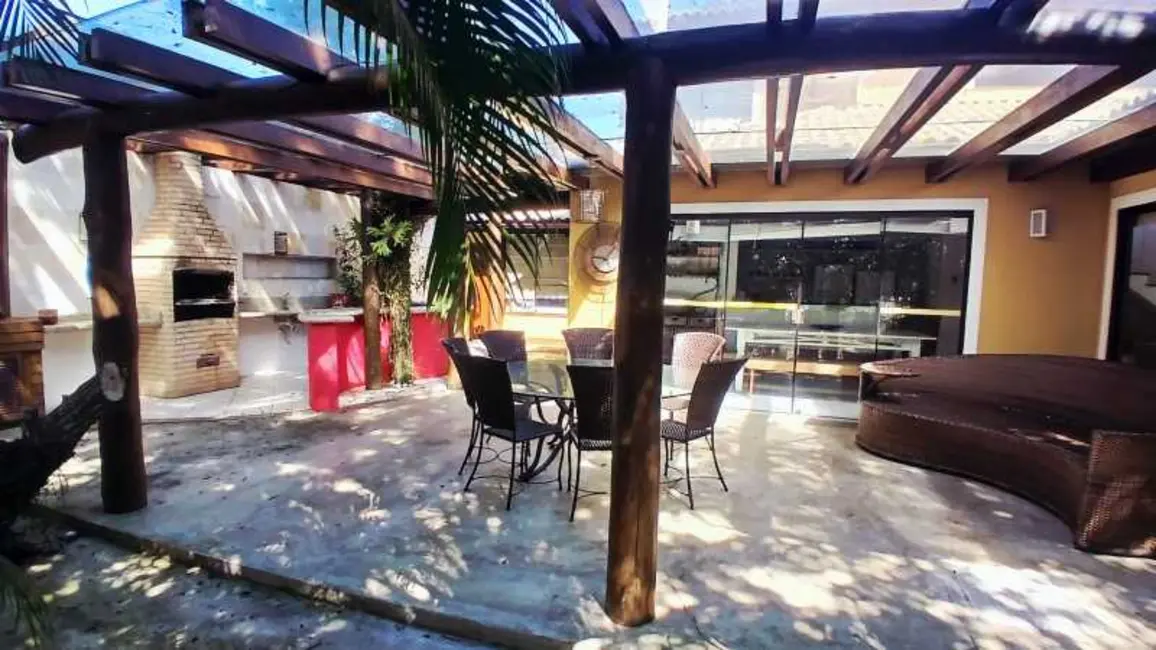 Foto 9 de Casa de Condomínio com 4 quartos à venda e para alugar, 148m2 em Armacao Dos Buzios - RJ