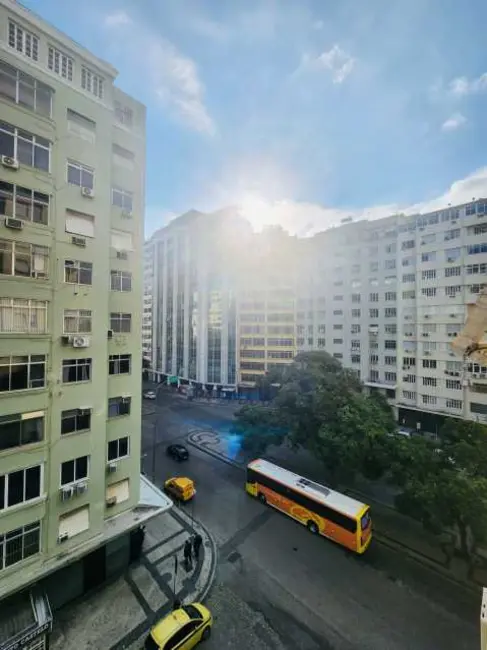 Foto 3 de Apartamento com 1 quarto à venda, 30m2 em Rio De Janeiro - RJ