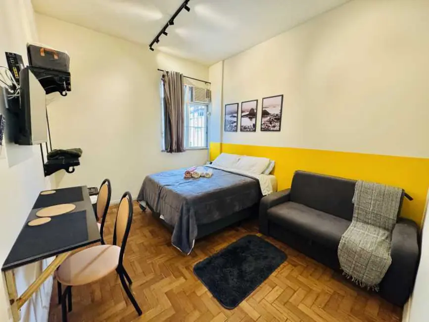 Apartamento com 1 quarto para alugar, 30m2 em Rio De Janeiro - RJ - imagem 2 Foto 2 de Apartamento com 1 quarto para alugar, 30m2 em Rio De Janeiro - RJ