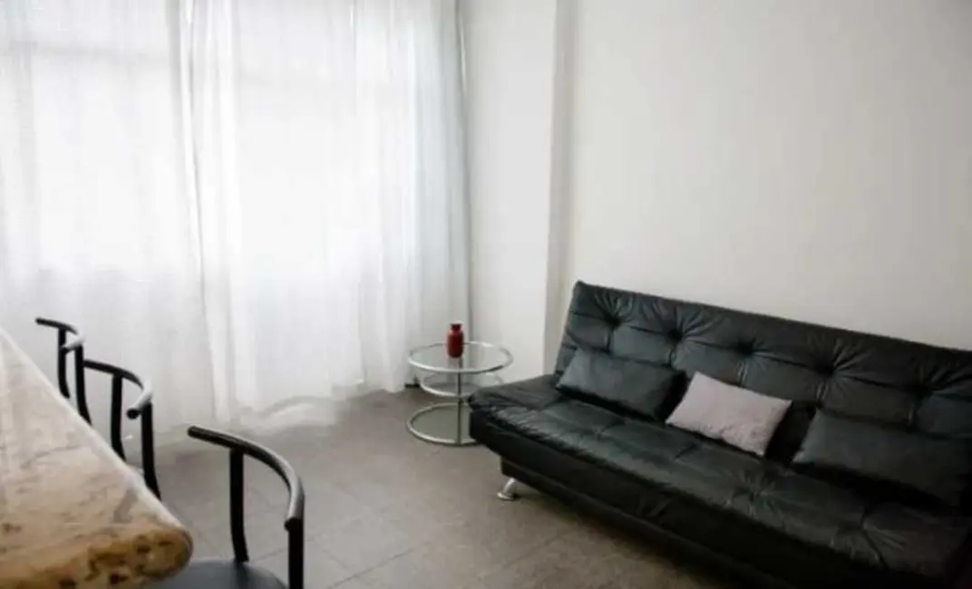 Apartamento com 1 quarto para alugar, 50m2 em Rio De Janeiro - RJ - imagem 3 Foto 3 de Apartamento com 1 quarto para alugar, 50m2 em Rio De Janeiro - RJ