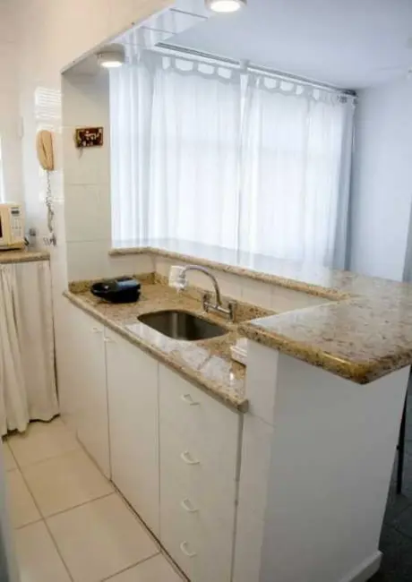 Apartamento com 1 quarto para alugar, 50m2 em Rio De Janeiro - RJ - imagem 7 Foto 7 de Apartamento com 1 quarto para alugar, 50m2 em Rio De Janeiro - RJ