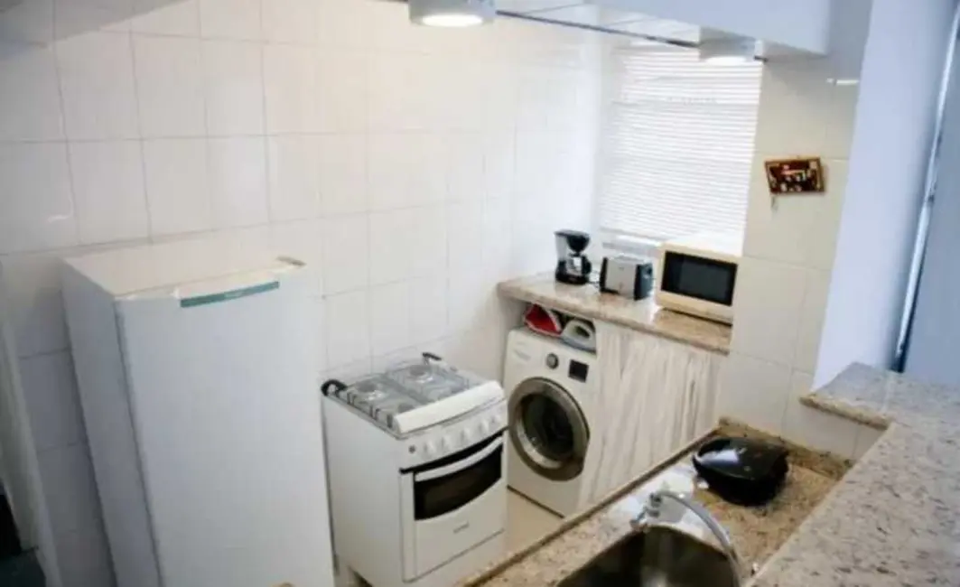 Apartamento com 1 quarto para alugar, 50m2 em Rio De Janeiro - RJ - imagem 8 Foto 8 de Apartamento com 1 quarto para alugar, 50m2 em Rio De Janeiro - RJ