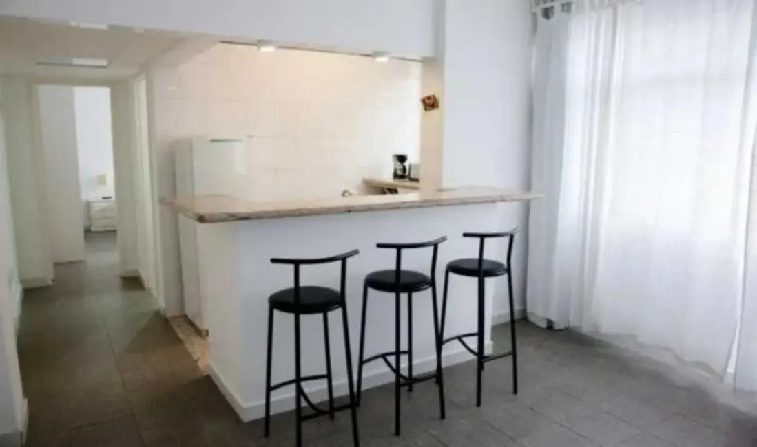 Apartamento com 1 quarto para alugar, 50m2 em Rio De Janeiro - RJ - imagem 1 Foto 1 de Apartamento com 1 quarto para alugar, 50m2 em Rio De Janeiro - RJ