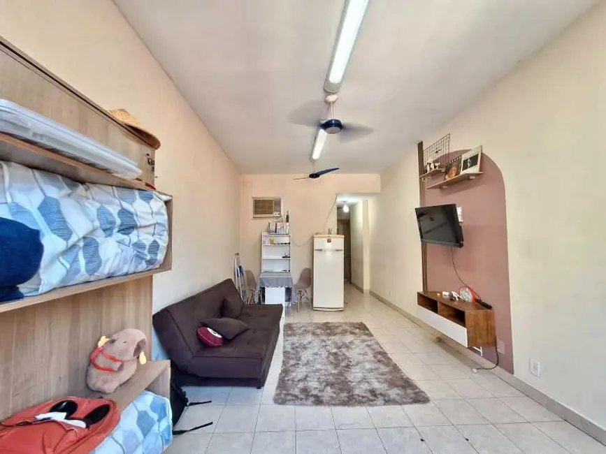 Foto 2 de Apartamento com 1 quarto à venda, 33m2 em Rio De Janeiro - RJ