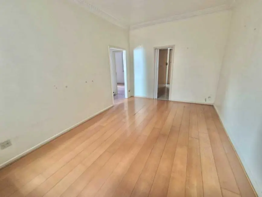 Foto 4 de Apartamento com 2 quartos à venda, 70m2 em Rio De Janeiro - RJ