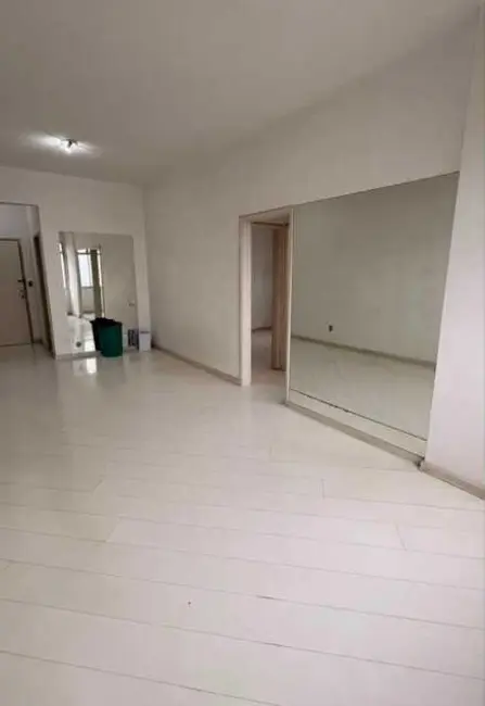 Foto 5 de Apartamento com 2 quartos para alugar, 70m2 em Rio De Janeiro - RJ