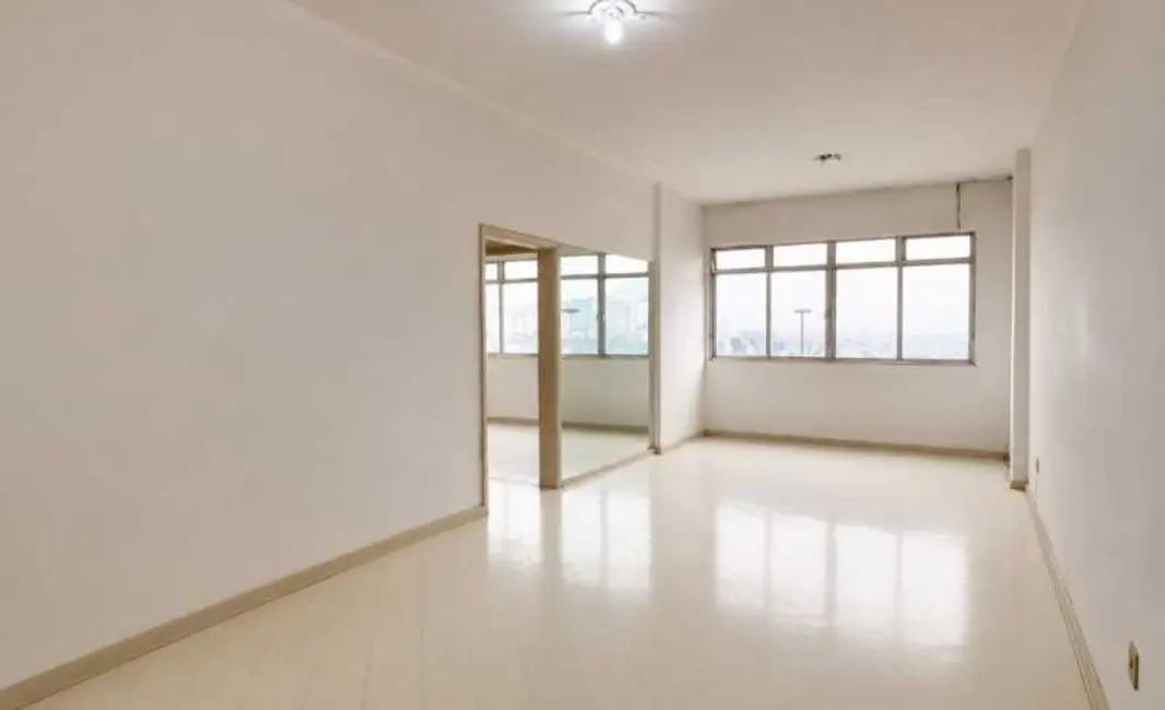 Foto 2 de Apartamento com 2 quartos para alugar, 70m2 em Rio De Janeiro - RJ