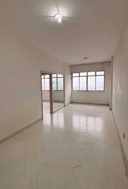 Foto 3 de Apartamento com 2 quartos para alugar, 70m2 em Rio De Janeiro - RJ