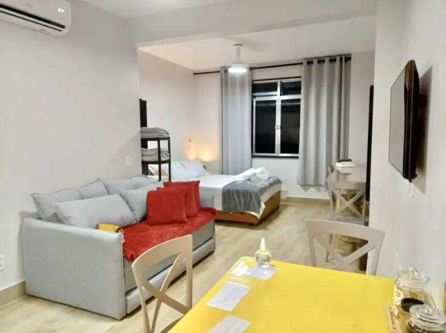 Apartamento com 1 quarto para alugar, 30m2 em Rio De Janeiro - RJ - imagem 1 Foto 1 de Apartamento com 1 quarto para alugar, 30m2 em Rio De Janeiro - RJ