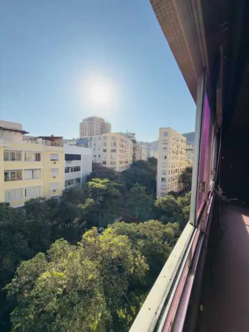Foto 2 de Apartamento com 3 quartos à venda, 180m2 em Rio De Janeiro - RJ