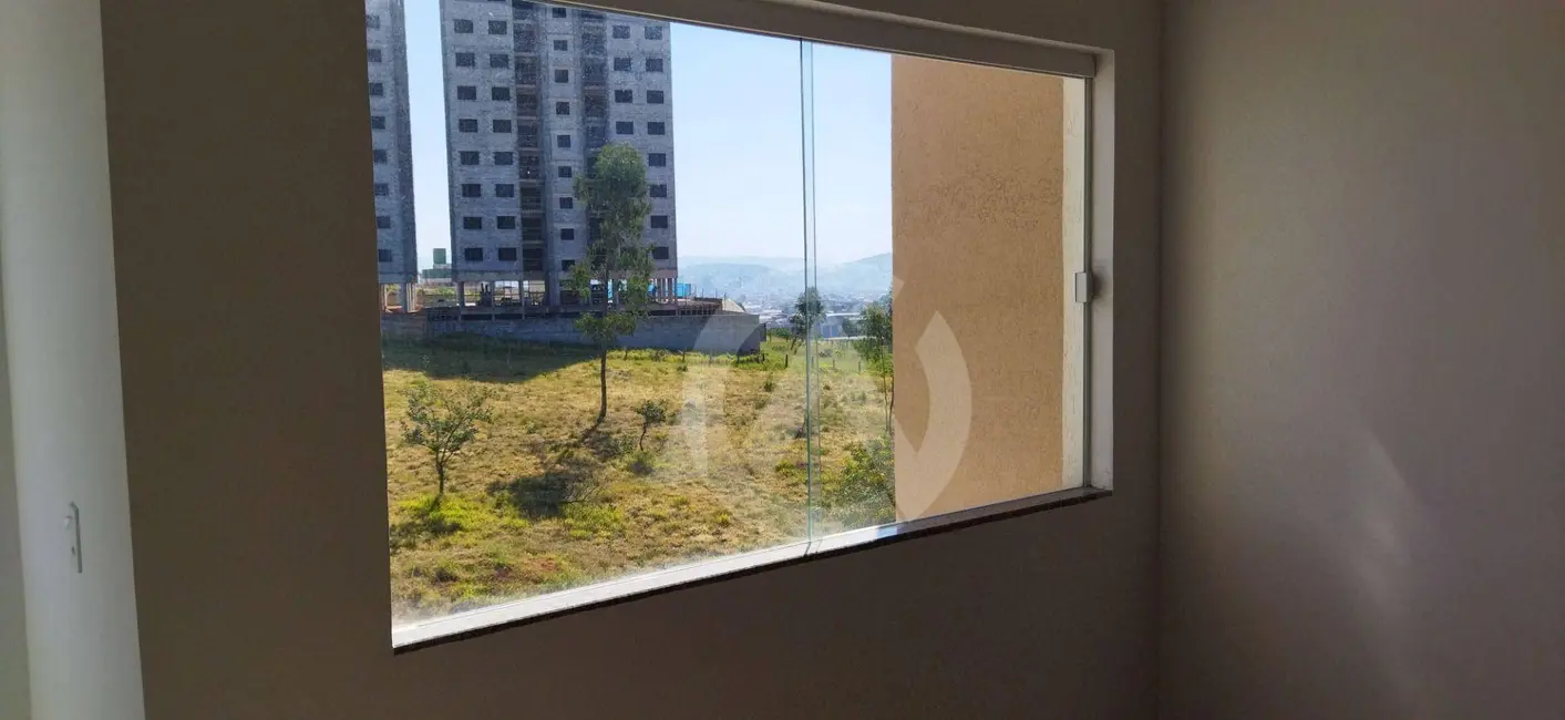 Apartamento com 2 quartos à venda, 48m2 em Residencial Santa Branca, Pouso Alegre - MG - imagem 5 Foto 5 de Apartamento com 2 quartos à venda, 48m2 em Residencial Santa Branca, Pouso Alegre - MG
