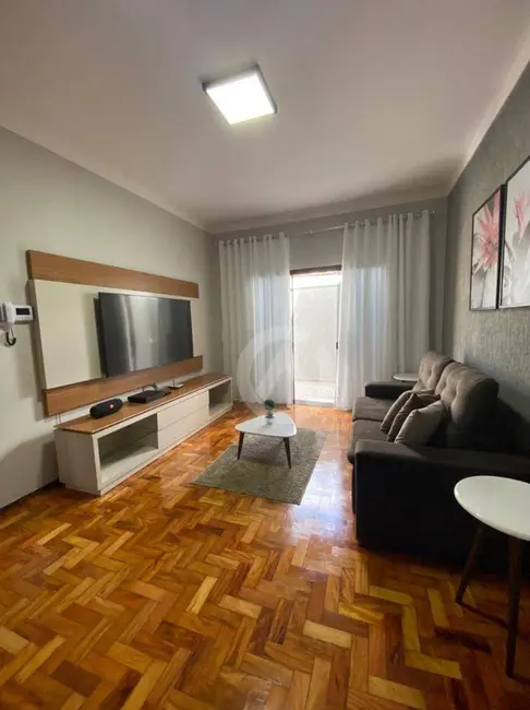 Casa com 3 quartos à venda, 180m2 em Centro, Pouso Alegre - MG - imagem 3 Foto 3 de Casa com 3 quartos à venda, 180m2 em Centro, Pouso Alegre - MG