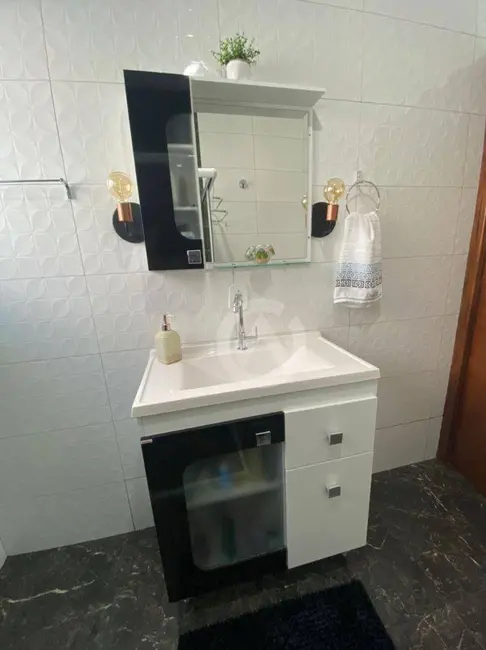 Casa com 3 quartos à venda, 180m2 em Centro, Pouso Alegre - MG - imagem 8 Foto 8 de Casa com 3 quartos à venda, 180m2 em Centro, Pouso Alegre - MG