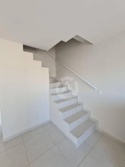 Sobrado com 2 quartos à venda, 100m2 em Cidade Vergani, Pouso Alegre - MG - imagem 5 Foto 5 de Sobrado com 2 quartos à venda, 100m2 em Cidade Vergani, Pouso Alegre - MG