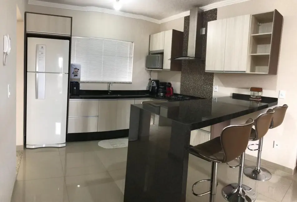 Apartamento com 2 quartos à venda, 80m2 em Pouso Alegre - MG - imagem 8 Foto 8 de Apartamento com 2 quartos à venda, 80m2 em Pouso Alegre - MG