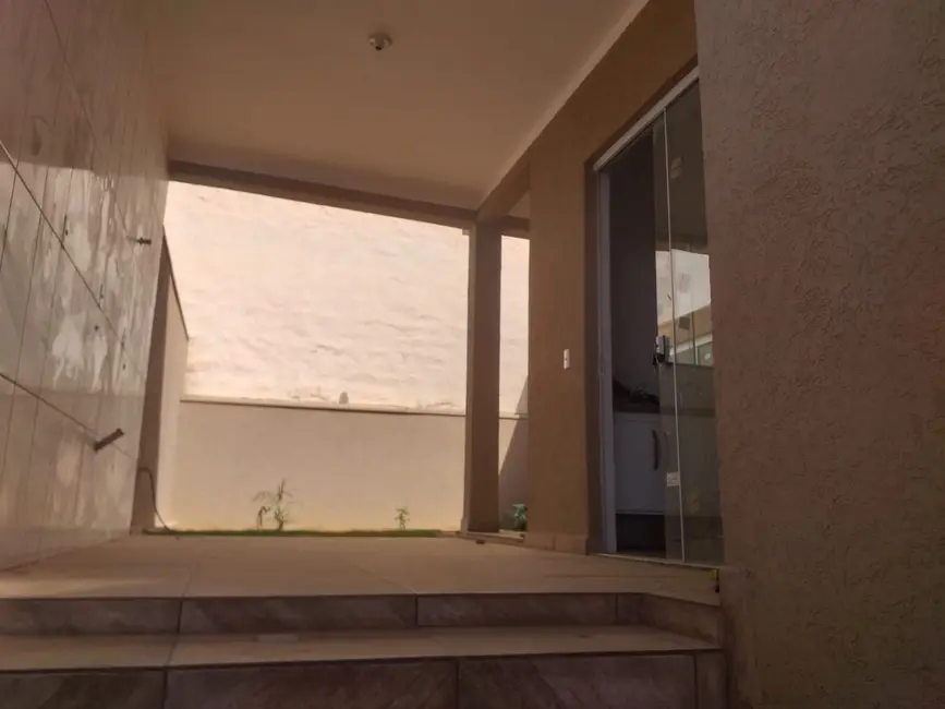 Foto 8 de Casa com 3 quartos à venda, 240m2 em Pão de Açúcar, Pouso Alegre - MG