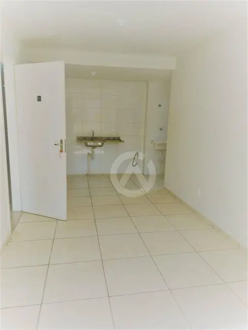 Foto 2 de Apartamento com 2 quartos à venda, 48m2 em Pão de Açúcar, Pouso Alegre - MG