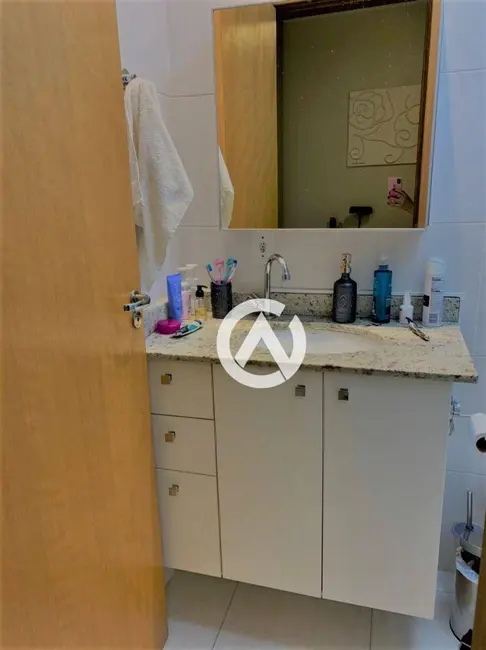 Foto 6 de Apartamento com 2 quartos à venda, 76m2 em Pouso Alegre - MG