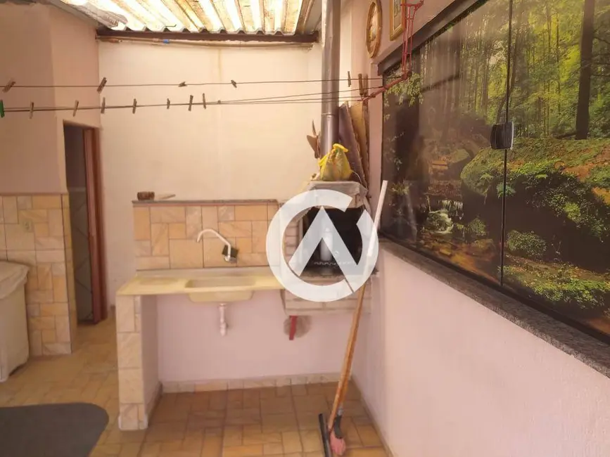 Foto 5 de Casa com 2 quartos à venda, 170m2 em Jardim Europa, Pouso Alegre - MG