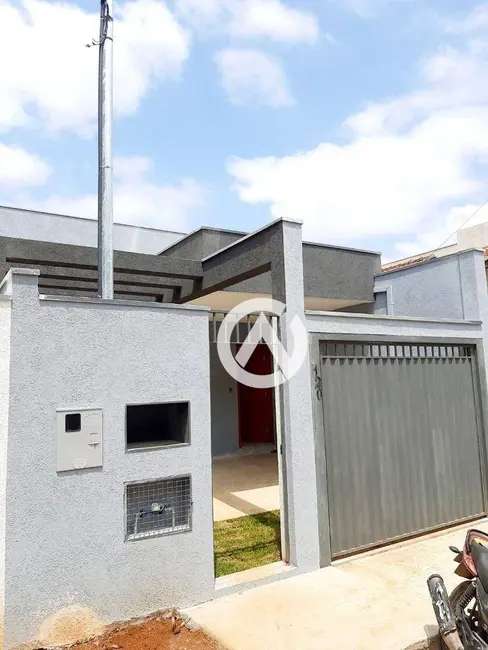 Casa com 2 quartos à venda, 120m2 em Shangri-lá, Pouso Alegre - MG - imagem 4 Foto 4 de Casa com 2 quartos à venda, 120m2 em Shangri-lá, Pouso Alegre - MG