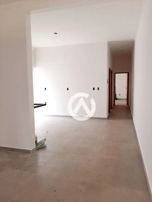 Casa com 2 quartos à venda, 120m2 em Shangri-lá, Pouso Alegre - MG - imagem 6 Foto 6 de Casa com 2 quartos à venda, 120m2 em Shangri-lá, Pouso Alegre - MG