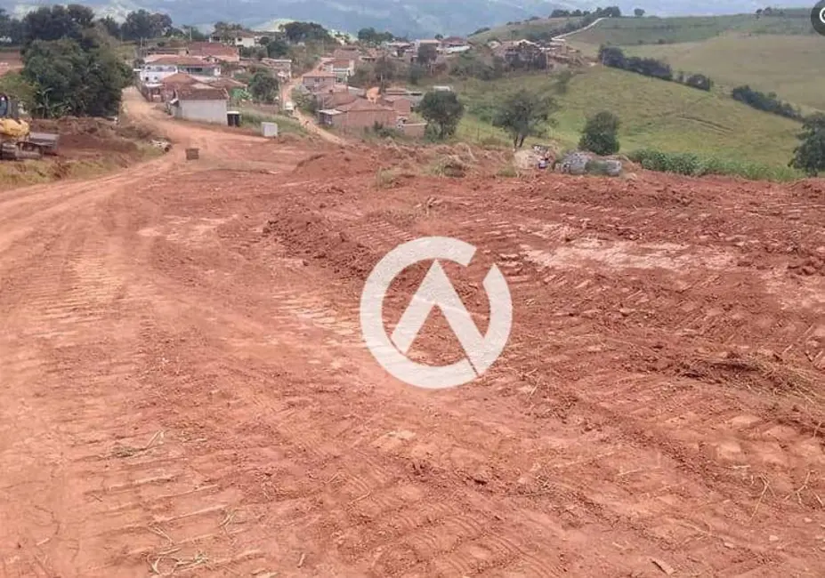 Foto 4 de Terreno / Lote à venda, 126m2 em Pedralva - MG