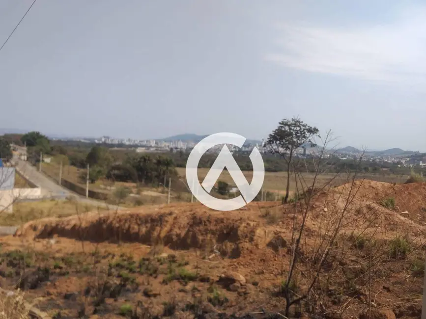 Foto 3 de Terreno / Lote à venda, 240m2 em Pitangueiras, Pouso Alegre - MG