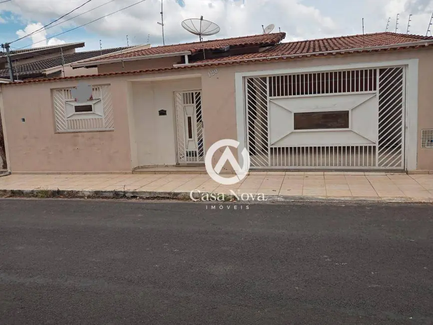 Foto 2 de Casa com 3 quartos à venda, 408m2 em São Carlos, Pouso Alegre - MG
