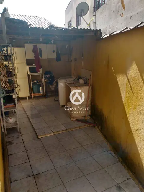 Casa com 3 quartos à venda, 217m2 em Foch I, Pouso Alegre - MG - imagem 3 Foto 3 de Casa com 3 quartos à venda, 217m2 em Foch I, Pouso Alegre - MG
