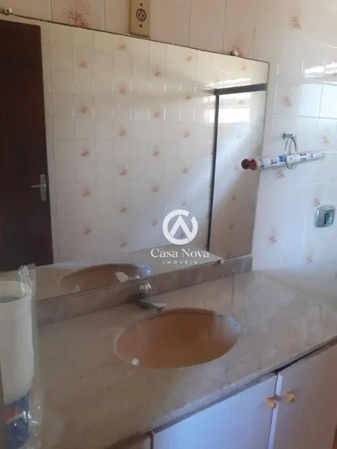 Foto 9 de Casa com 3 quartos à venda, 119m2 em Jardim Noronha, Pouso Alegre - MG