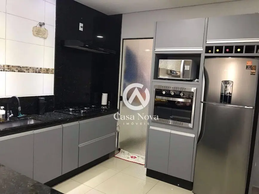 Foto 2 de Apartamento com 2 quartos à venda, 62m2 em Parque Real, Pouso Alegre - MG