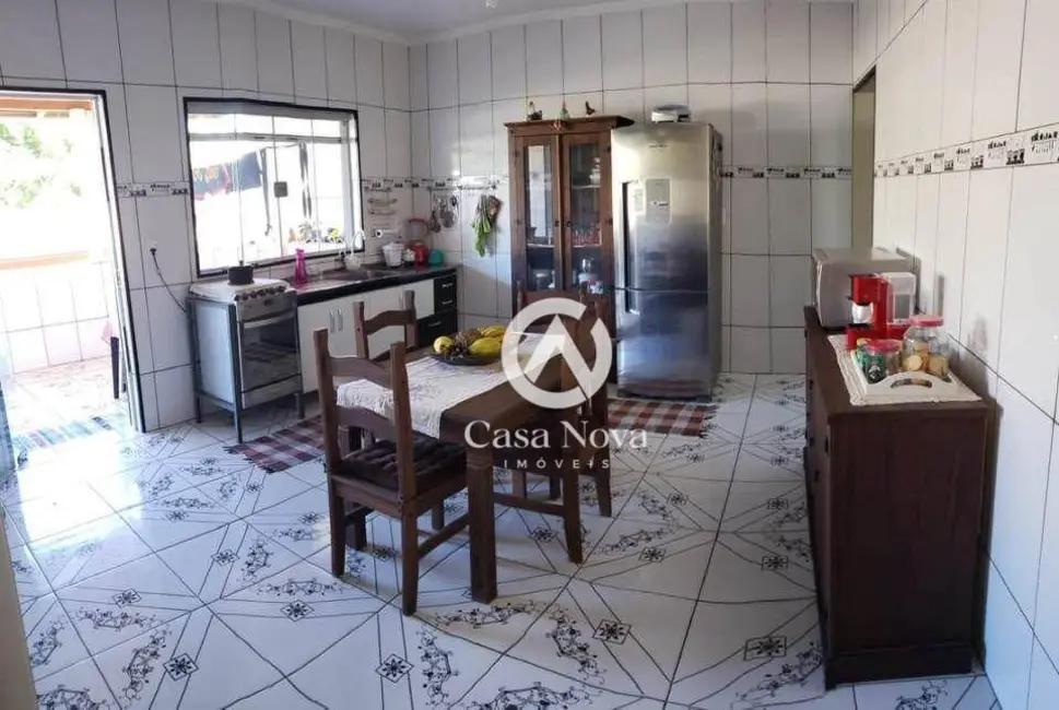 Foto 5 de Casa com 2 quartos à venda, 219m2 em Vila Nossa Senhora Aparecida, Pouso Alegre - MG