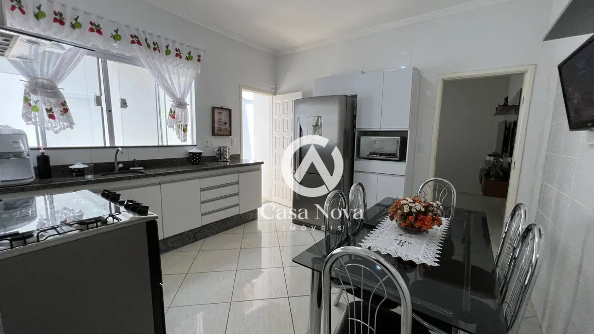 Foto 4 de Casa com 3 quartos à venda, 120m2 em Paraíso, Pouso Alegre - MG