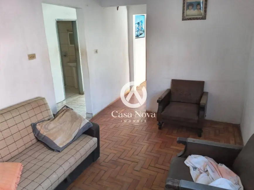 Foto 2 de Casa com 2 quartos à venda, 200m2 em Vista Alegre, Pouso Alegre - MG