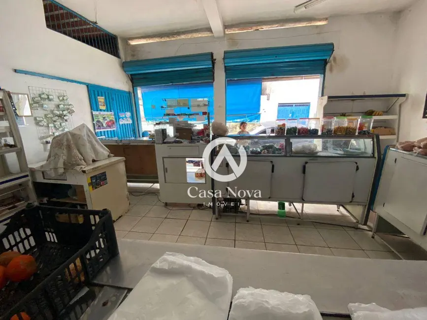 Foto 4 de Casa com 2 quartos à venda, 250m2 em Vista Alegre, Pouso Alegre - MG